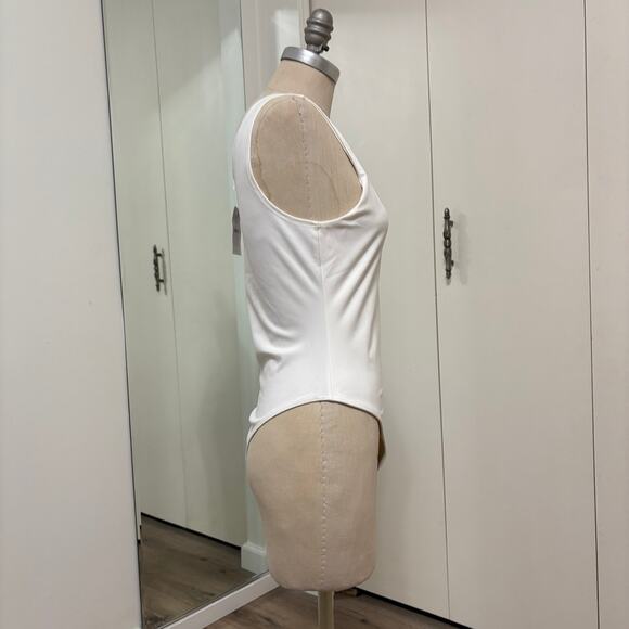 New! Forever 21 Women's Ivory Contour Sculpt Tank Bodysuit Large - Picture 4 of 8